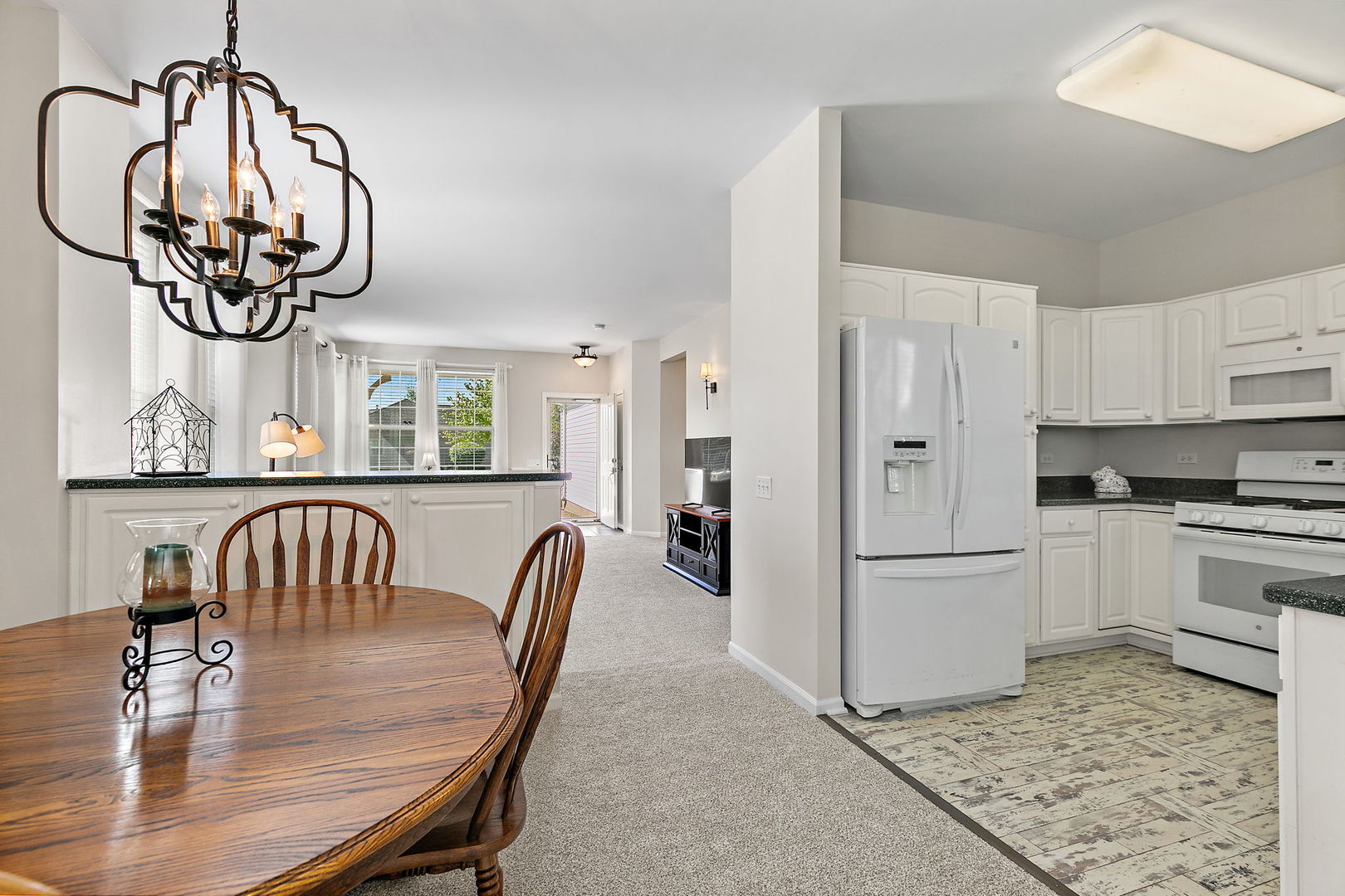 13000 Coventry Lane, Huntley, IL 60142
