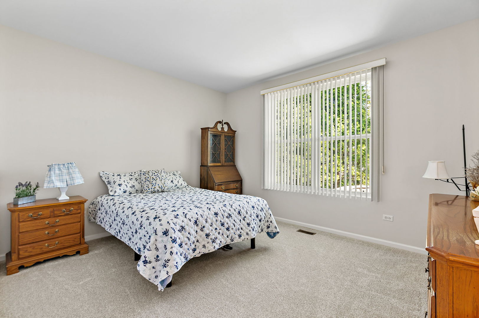 13000 Coventry Lane, Huntley, IL 60142