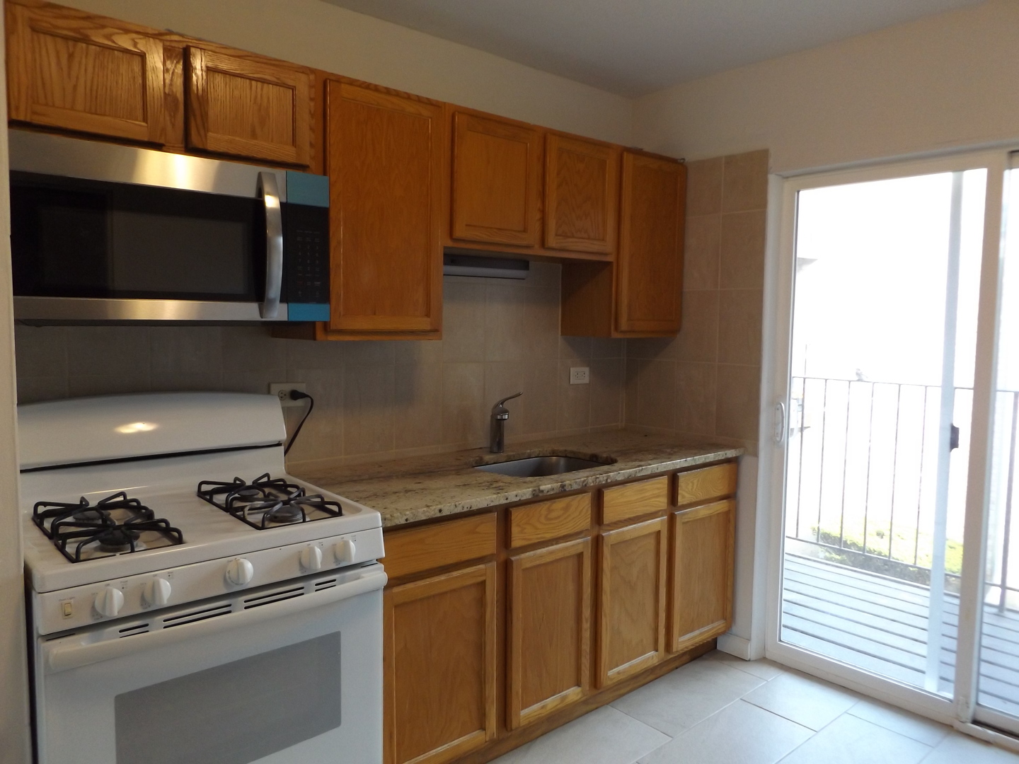 710 W Huntington Commons Road #2B, Mount Prospect, IL 60056