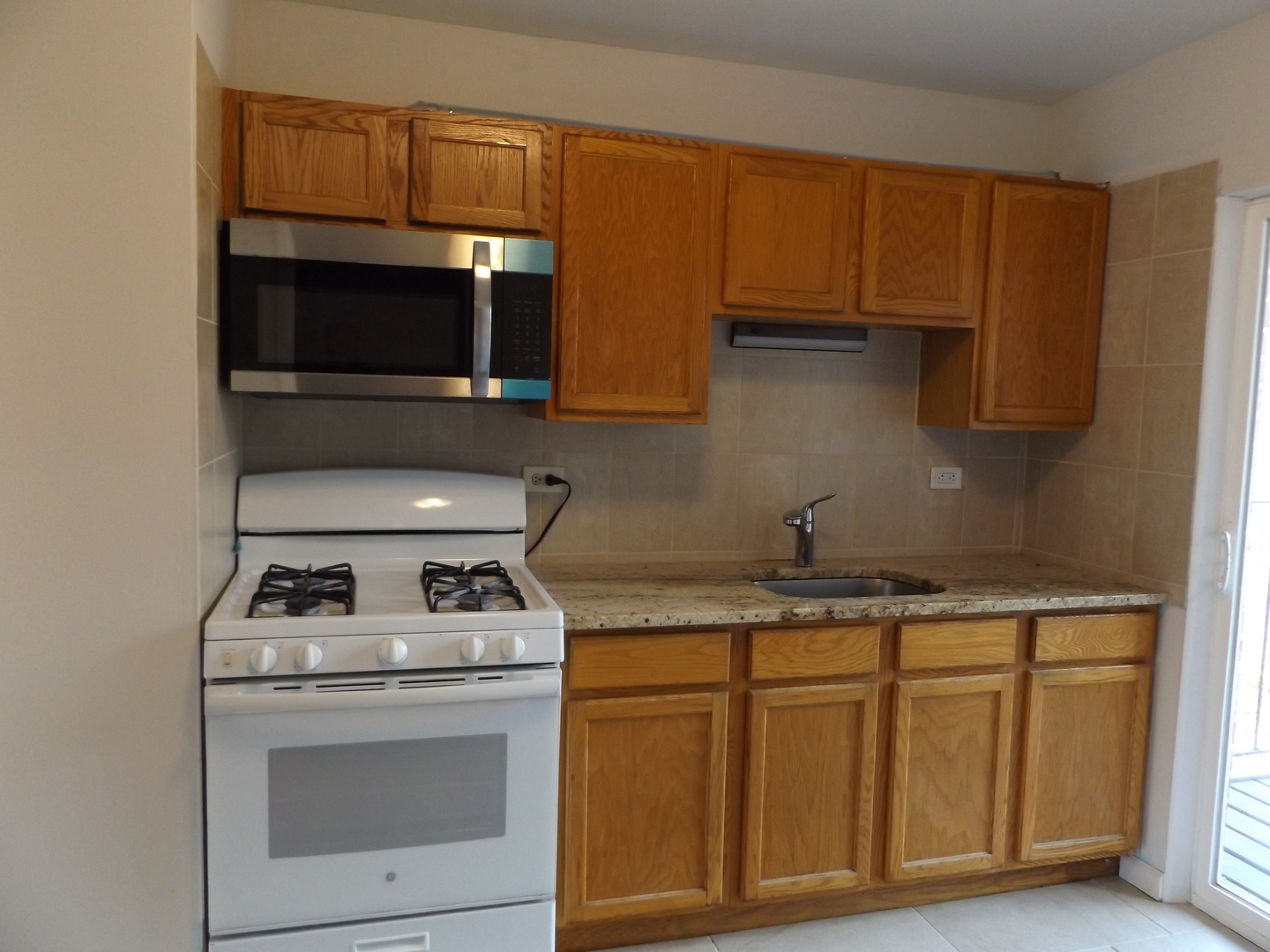 710 W Huntington Commons Road #2B, Mount Prospect, IL 60056