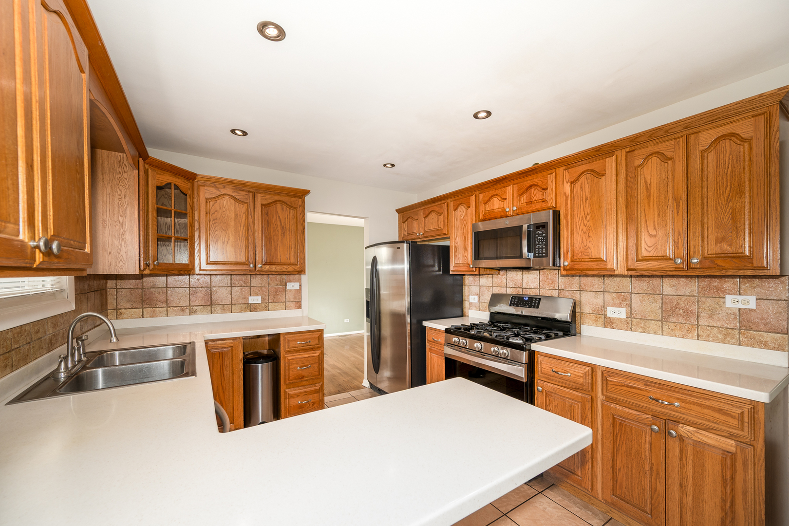 2S478 Lloyd Avenue, Lombard, IL 60148