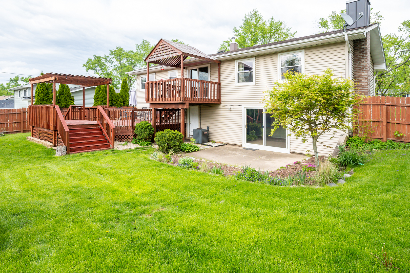 2S478 Lloyd Avenue, Lombard, IL 60148