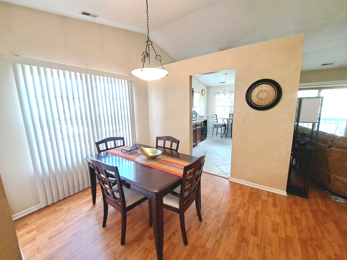 216 Stoneybrook Lane #2C, Bloomingdale, IL 60108