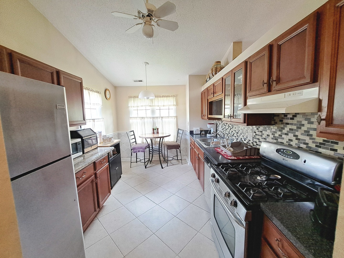 216 Stoneybrook Lane #2C, Bloomingdale, IL 60108