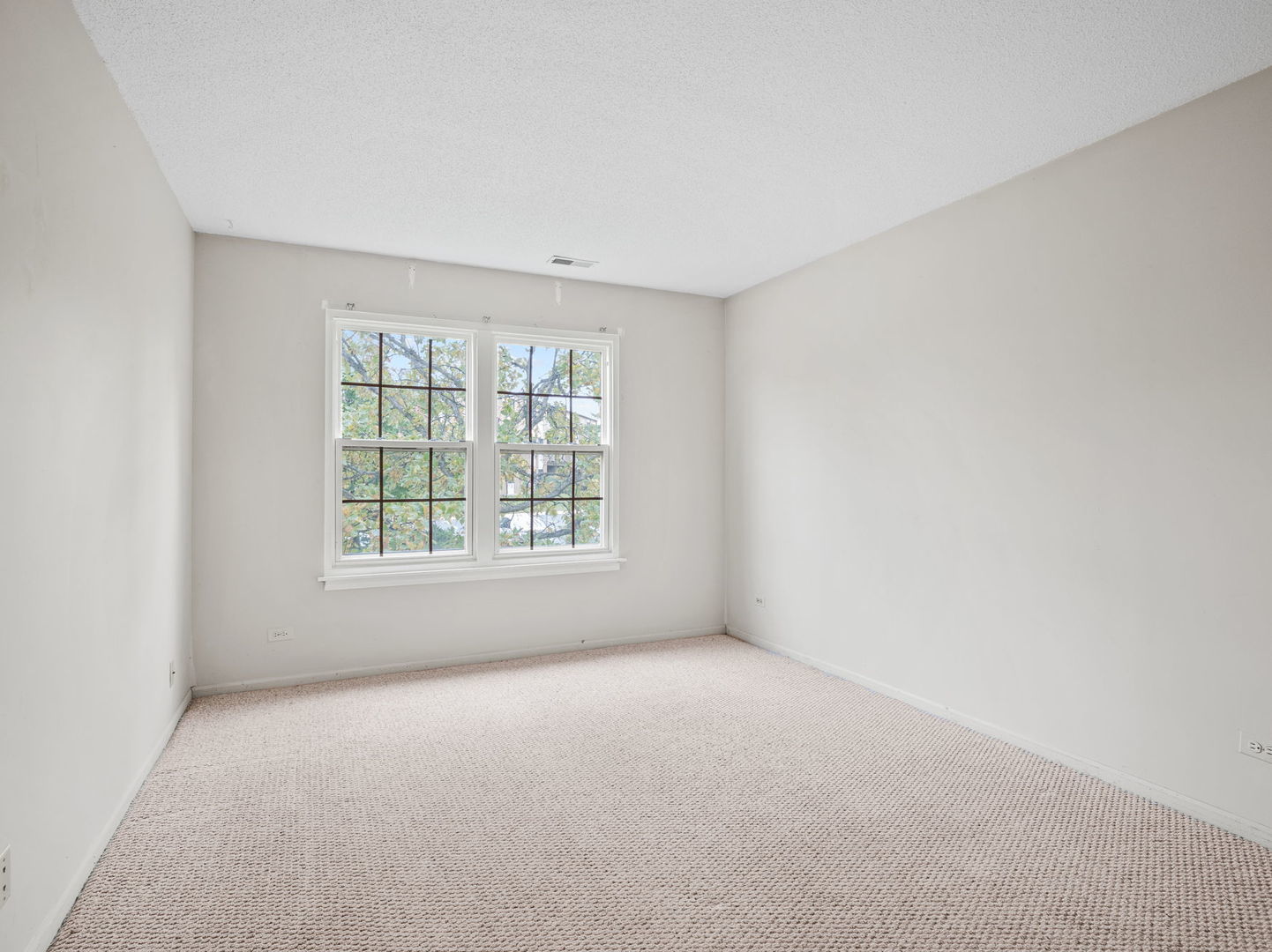 216 Stoneybrook Lane #2C, Bloomingdale, IL 60108