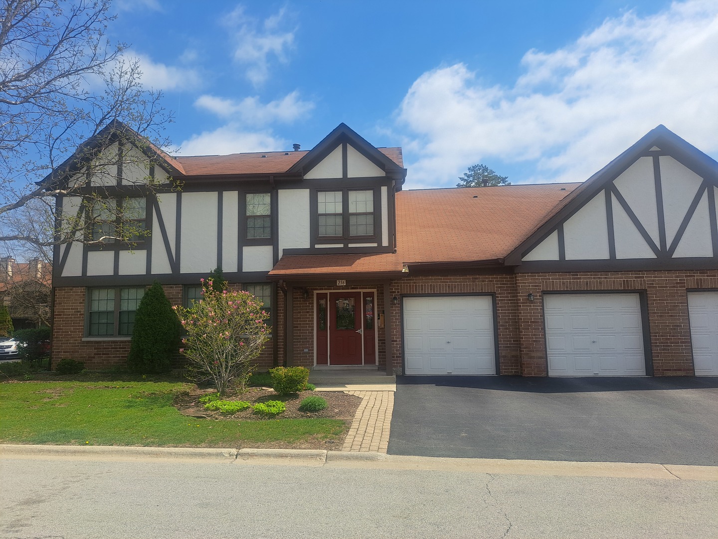 216 Stoneybrook Lane #2C, Bloomingdale, IL 60108