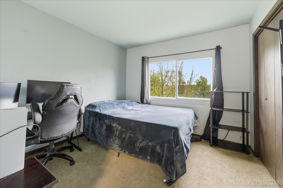 349 E Roland Drive, Glendale Heights, IL 60139