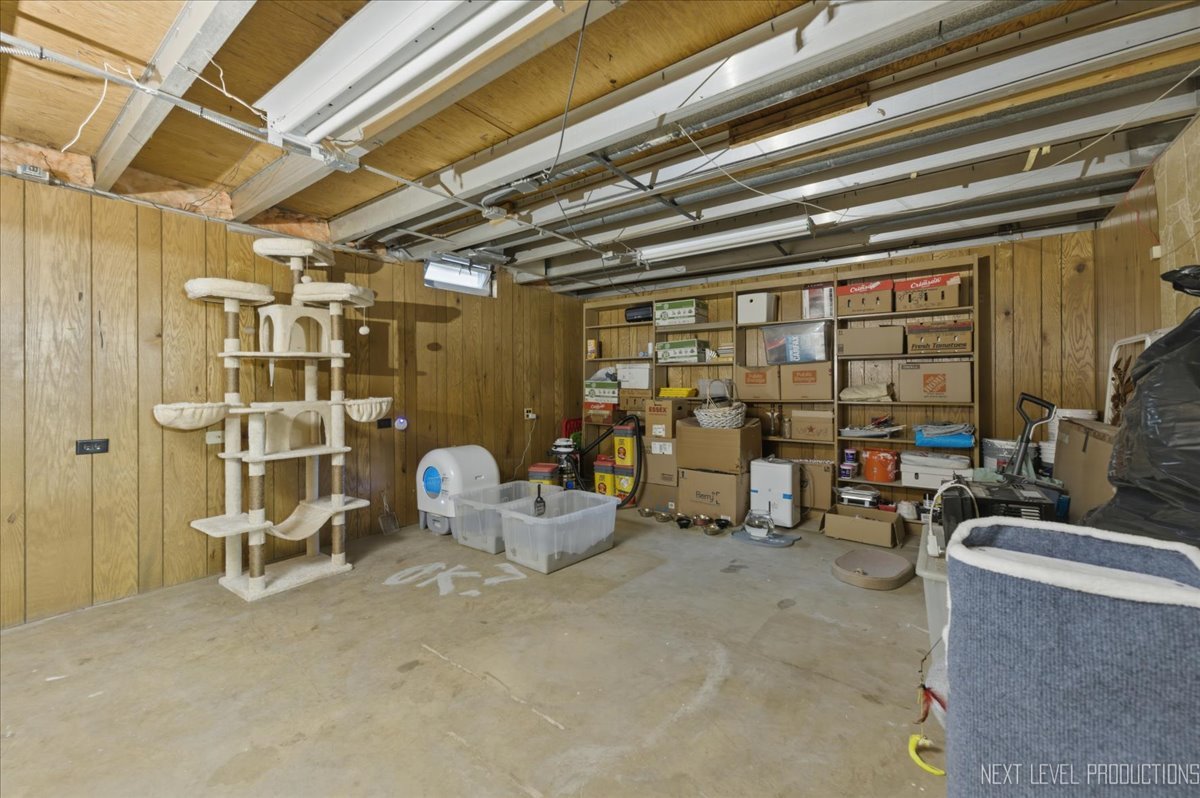 349 E Roland Drive, Glendale Heights, IL 60139