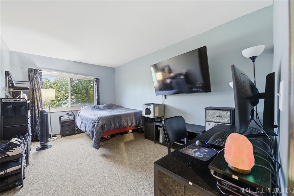 349 E Roland Drive, Glendale Heights, IL 60139