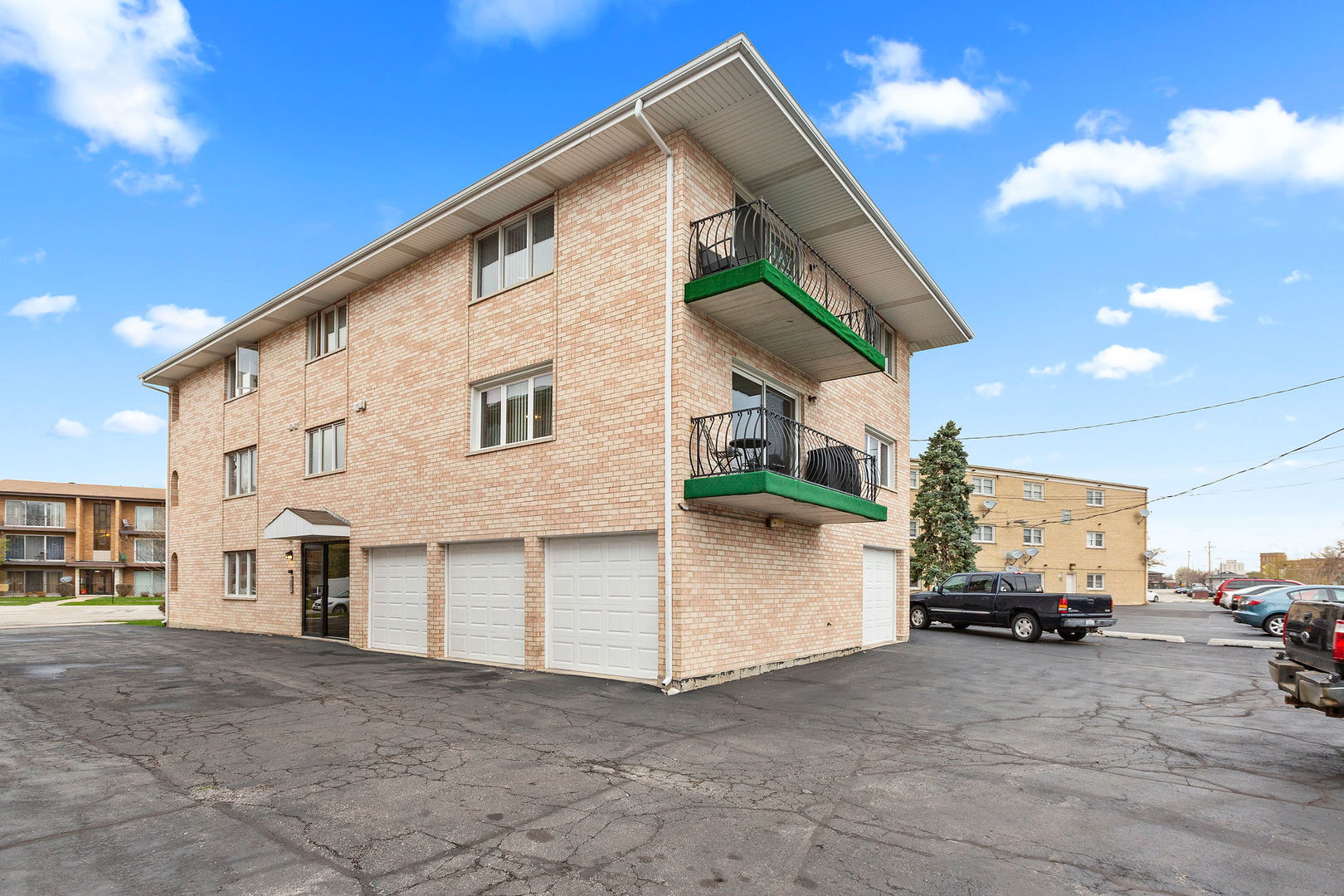 5359 Edison Avenue #2N, Oak Lawn, IL 60453