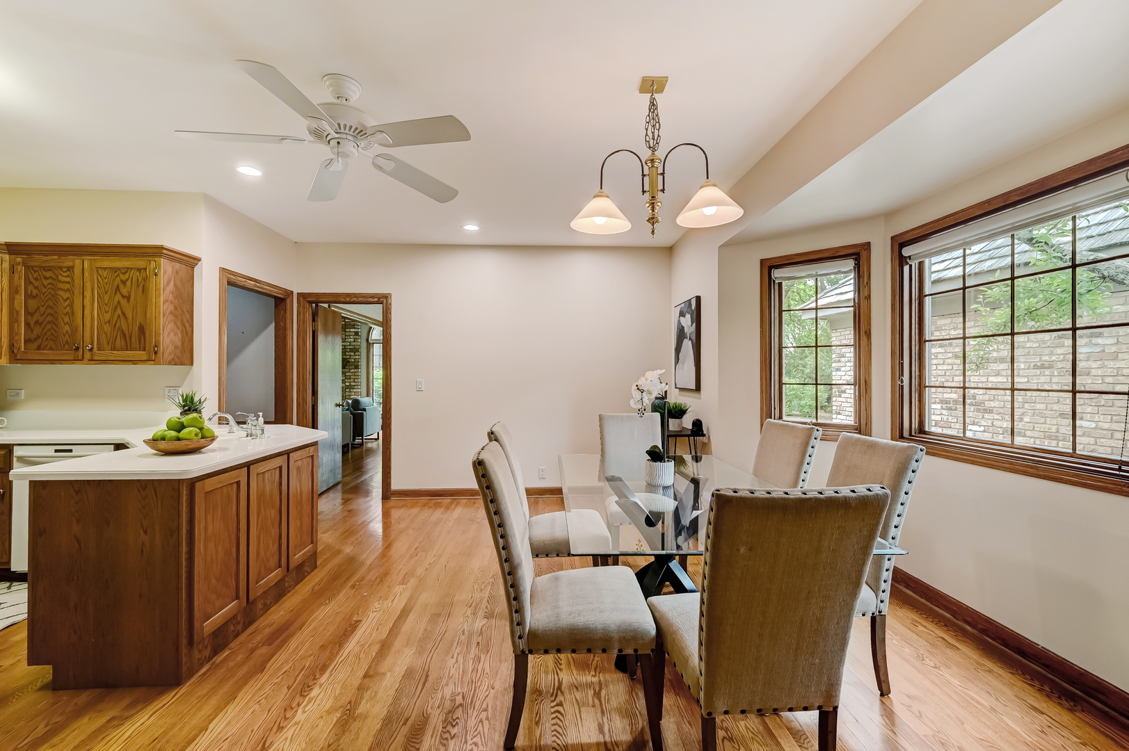 68 Berkshire Court, Burr Ridge, IL 60527