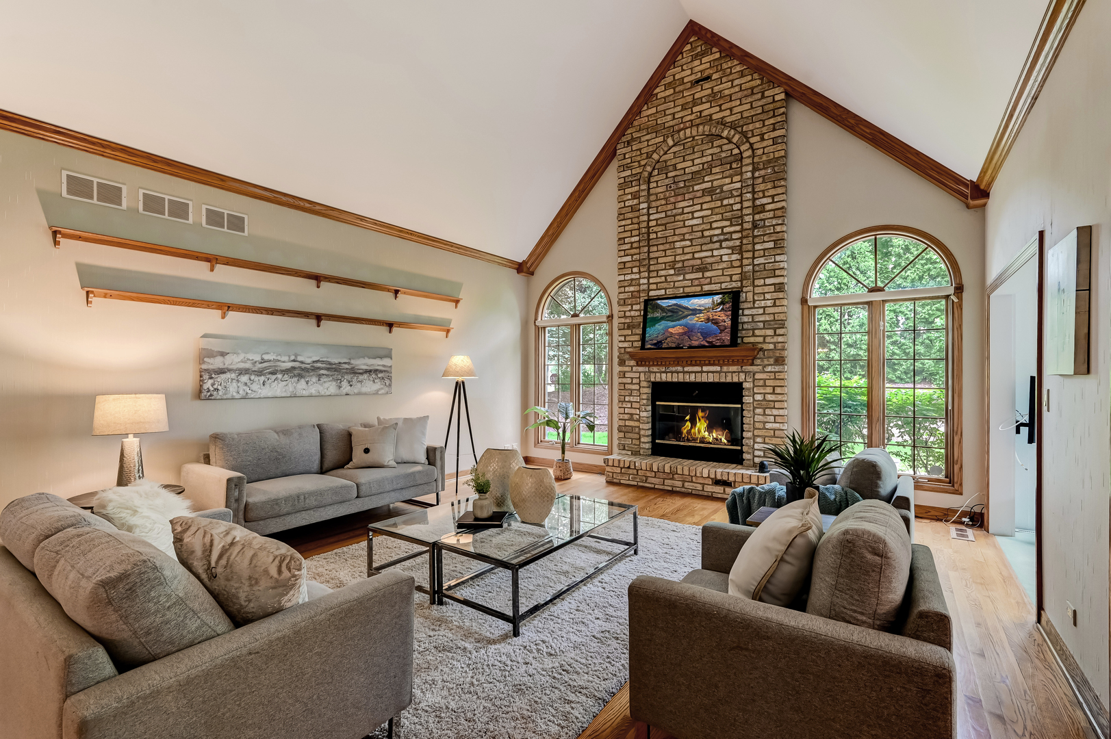 68 Berkshire Court, Burr Ridge, IL 60527