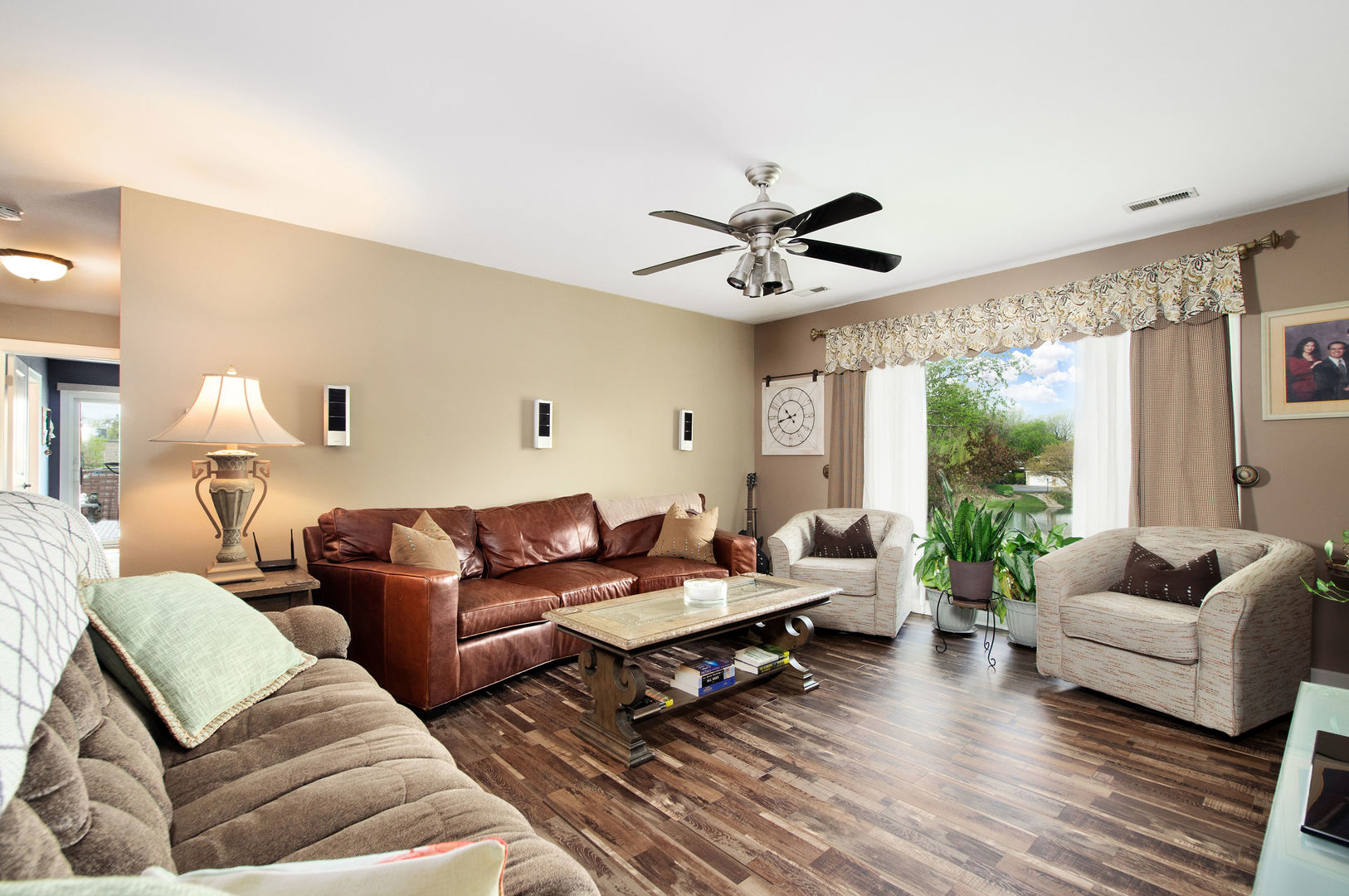 1408 S New Wilke Road #2-B, Arlington Heights, IL 60005