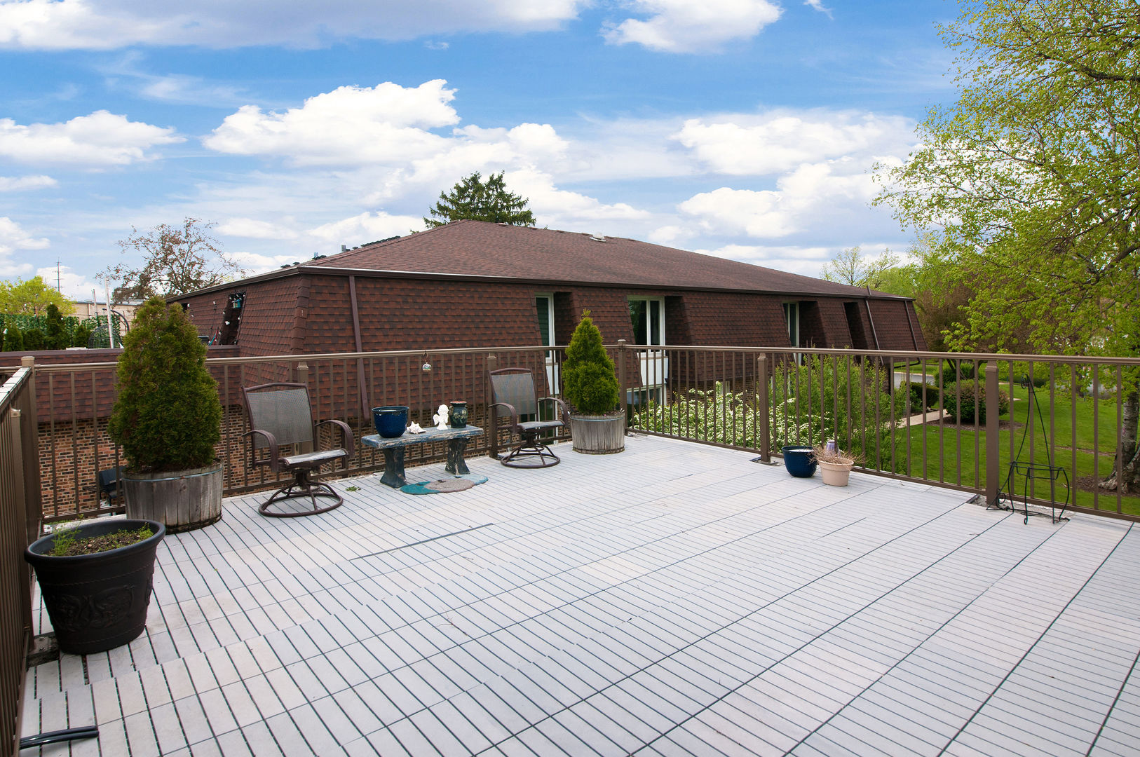1408 S New Wilke Road #2-B, Arlington Heights, IL 60005