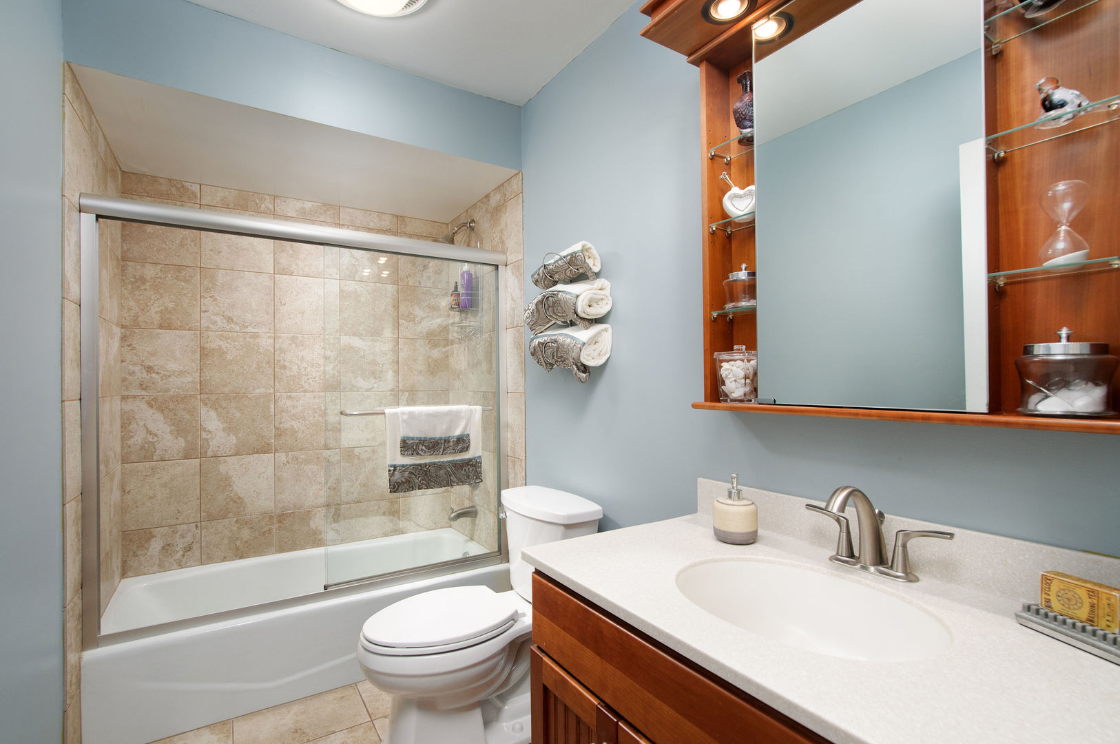 1408 S New Wilke Road #2-B, Arlington Heights, IL 60005