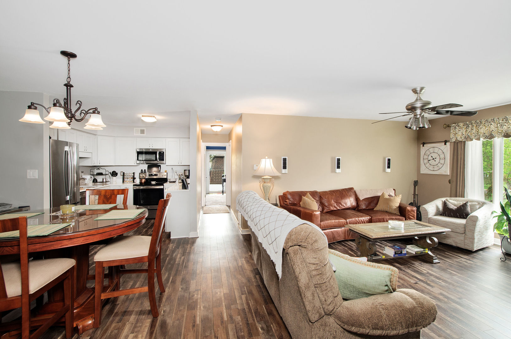 1408 S New Wilke Road #2-B, Arlington Heights, IL 60005