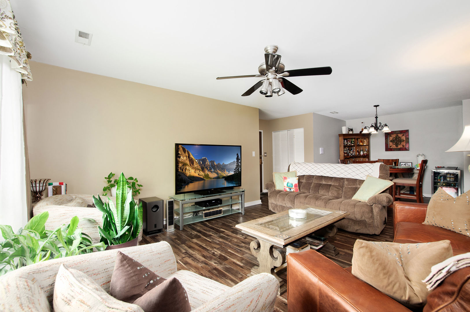 1408 S New Wilke Road #2-B, Arlington Heights, IL 60005