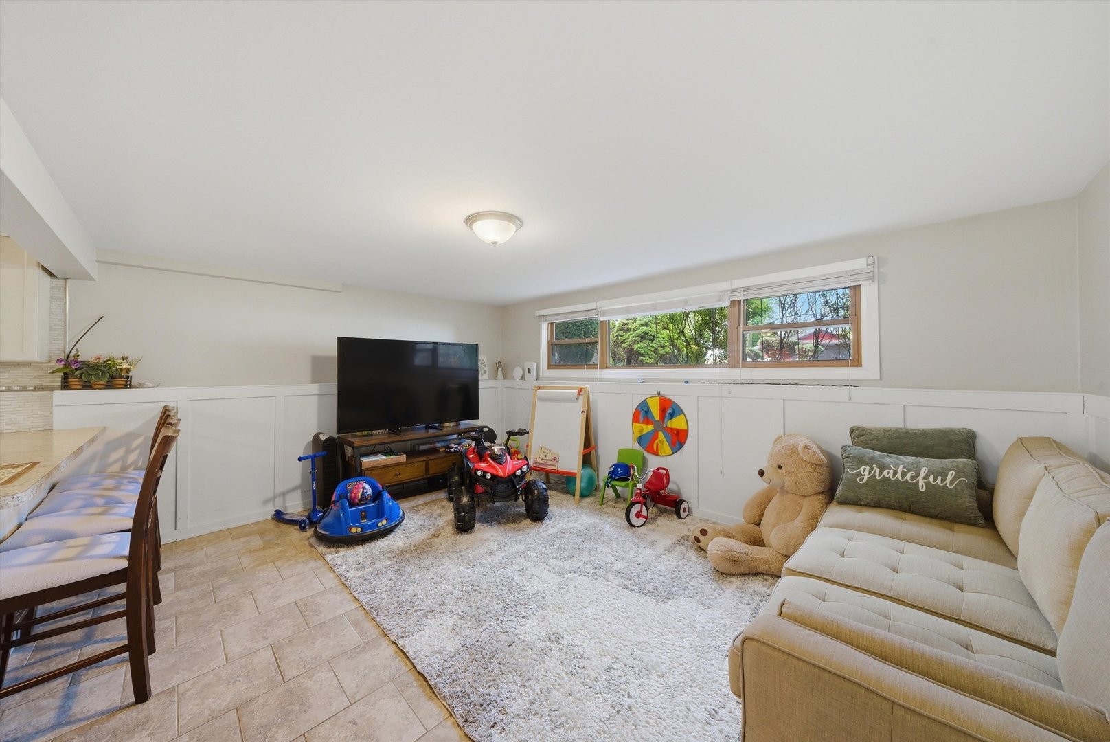4433 N Neenah Avenue, Harwood Heights, IL 60706