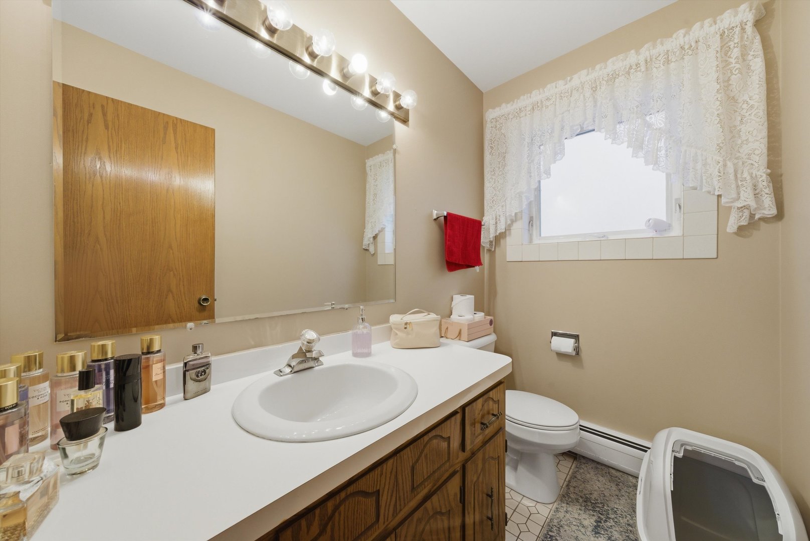4433 N Neenah Avenue, Harwood Heights, IL 60706