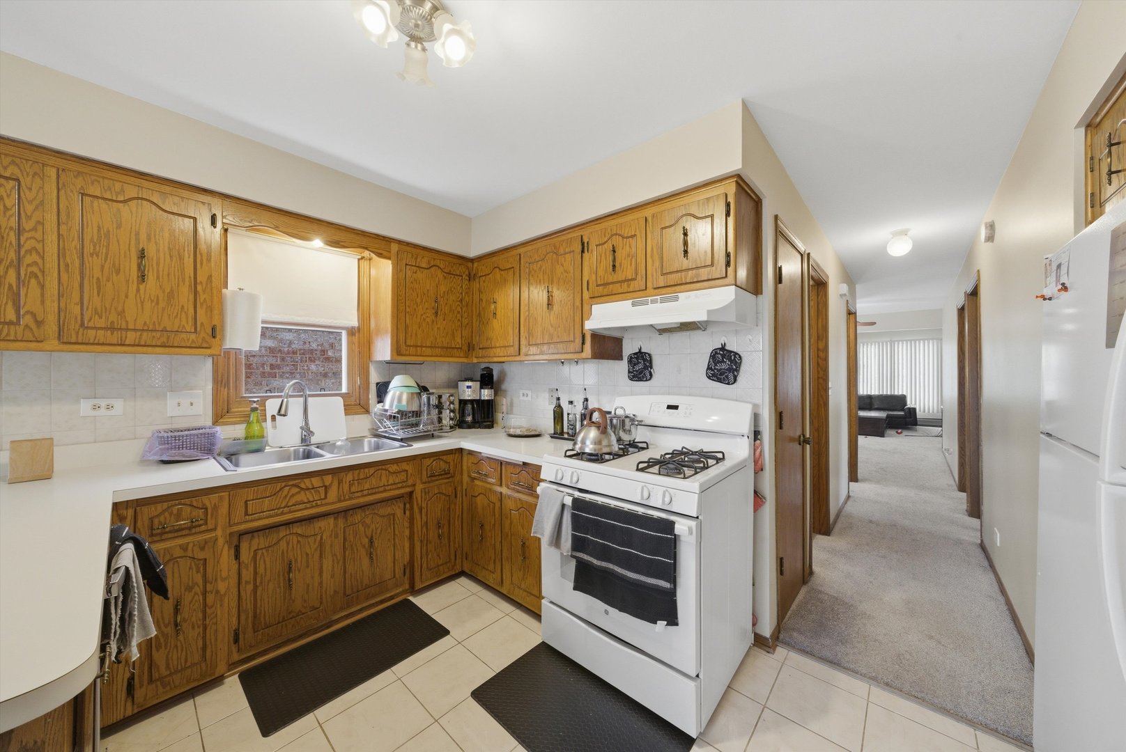 4433 N Neenah Avenue, Harwood Heights, IL 60706
