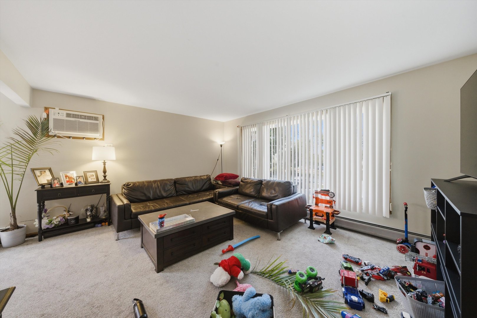 4433 N Neenah Avenue, Harwood Heights, IL 60706