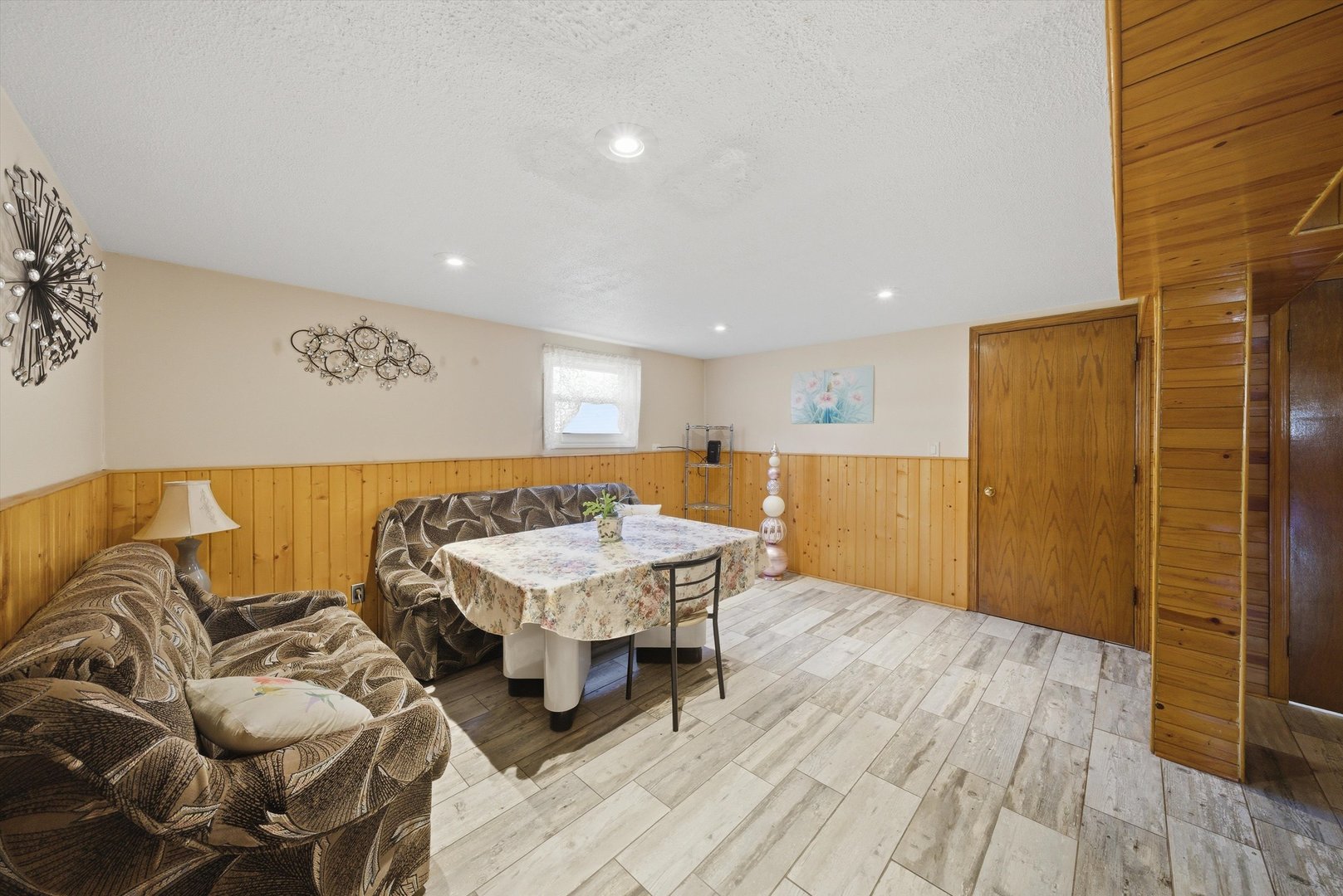 4433 N Neenah Avenue, Harwood Heights, IL 60706