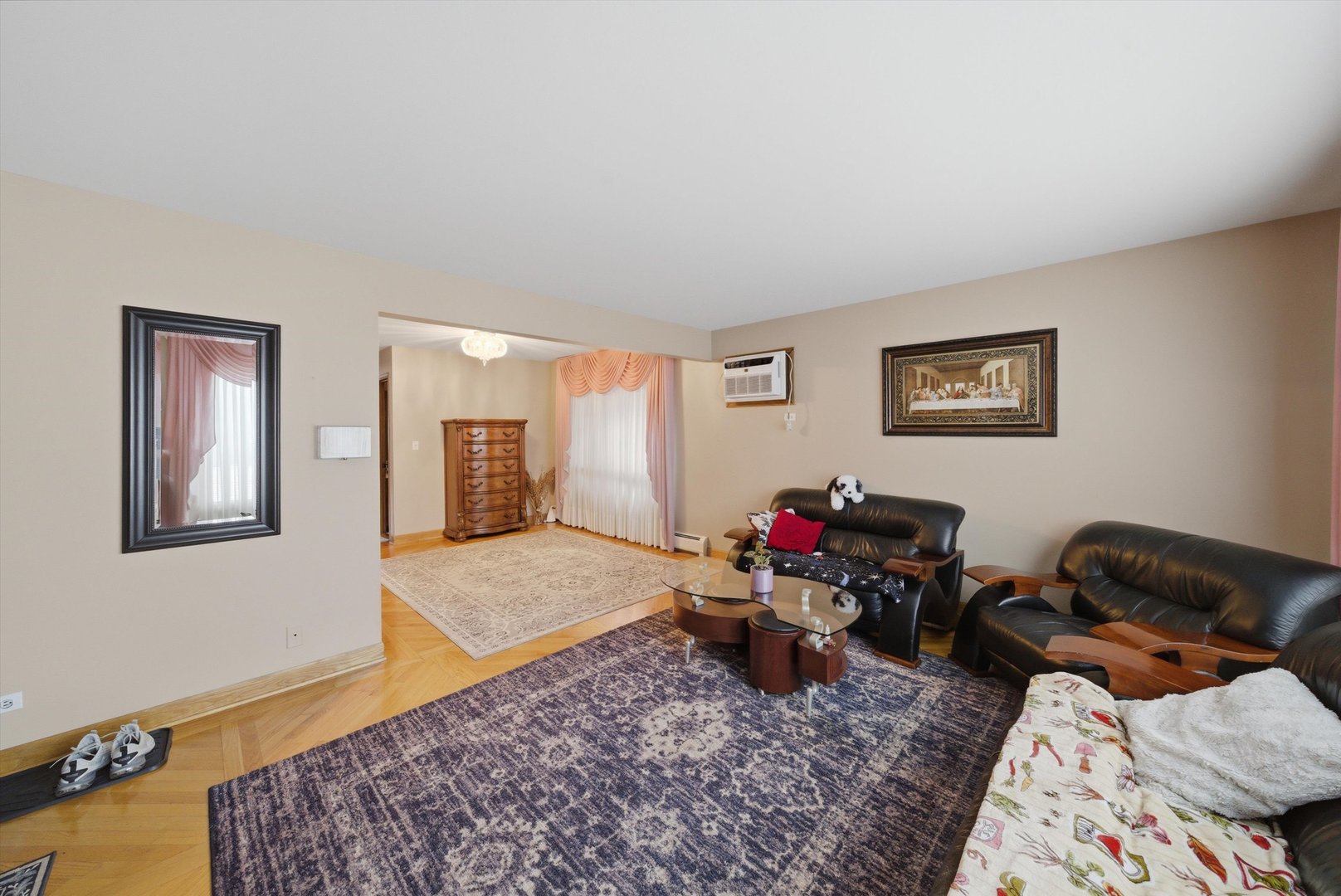 4433 N Neenah Avenue, Harwood Heights, IL 60706