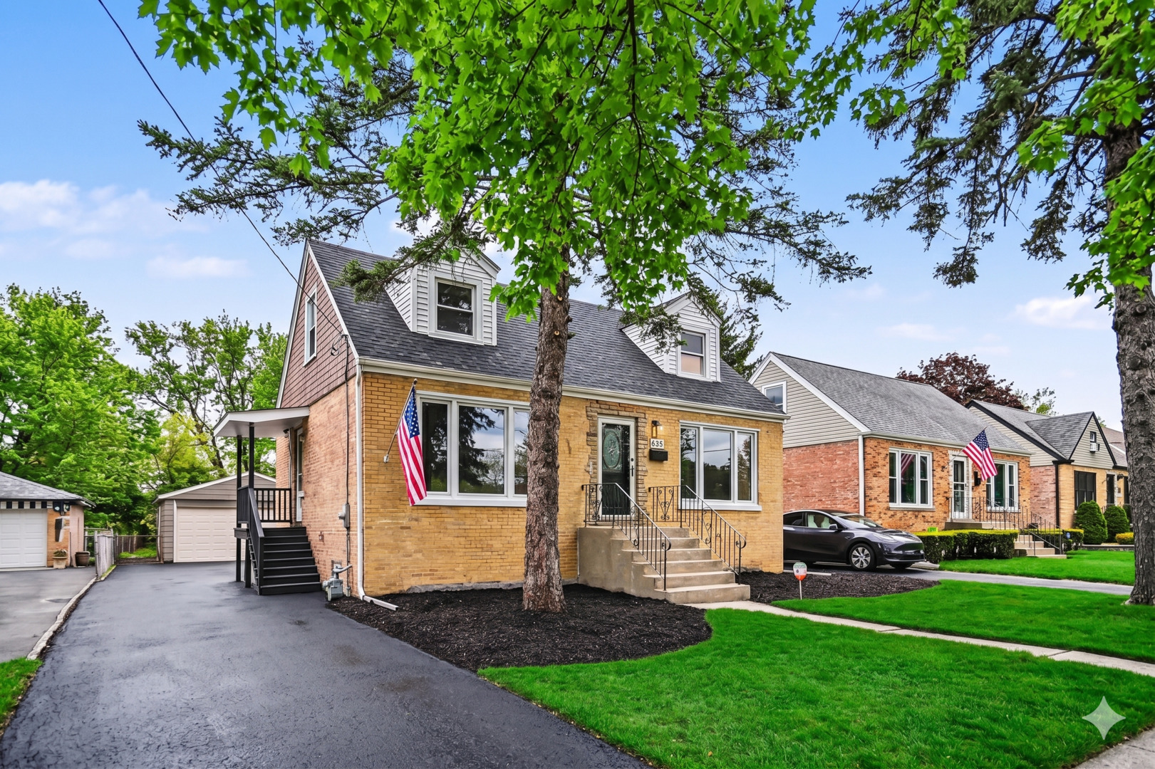 835 S Addison Avenue, Villa Park, IL 60181