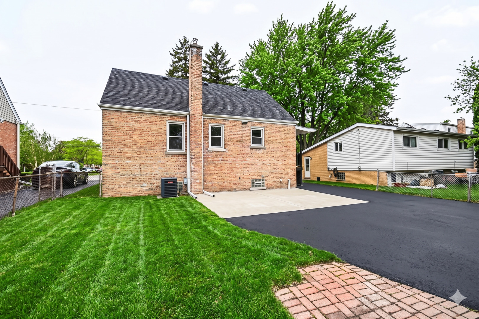 835 S Addison Avenue, Villa Park, IL 60181