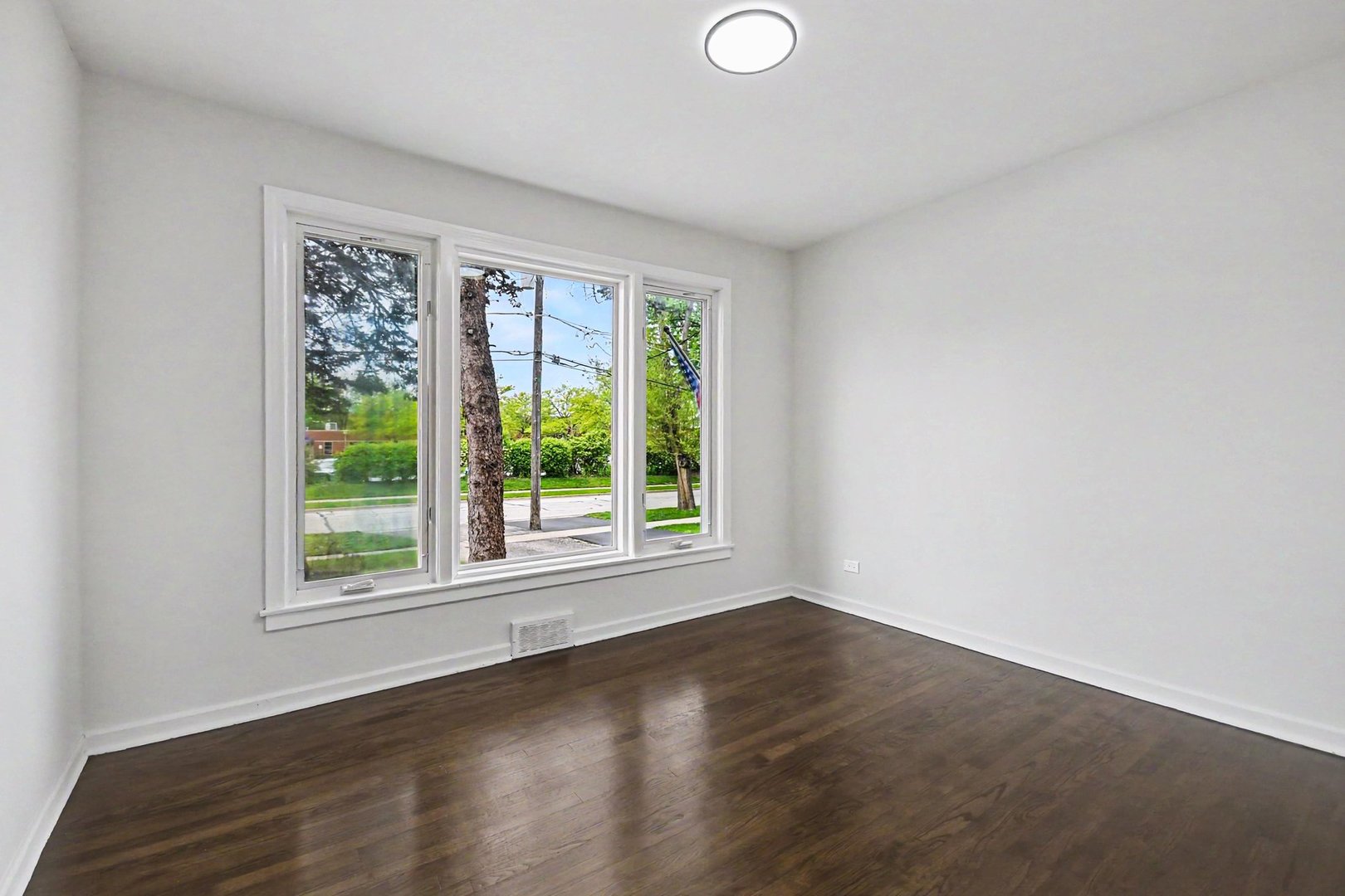 835 S Addison Avenue, Villa Park, IL 60181