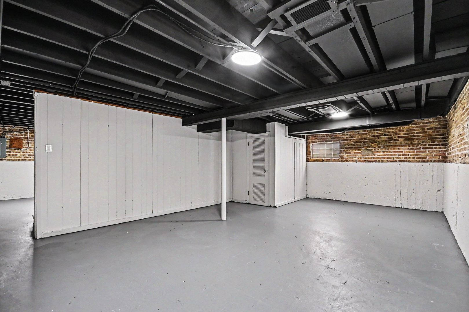 835 S Addison Avenue, Villa Park, IL 60181