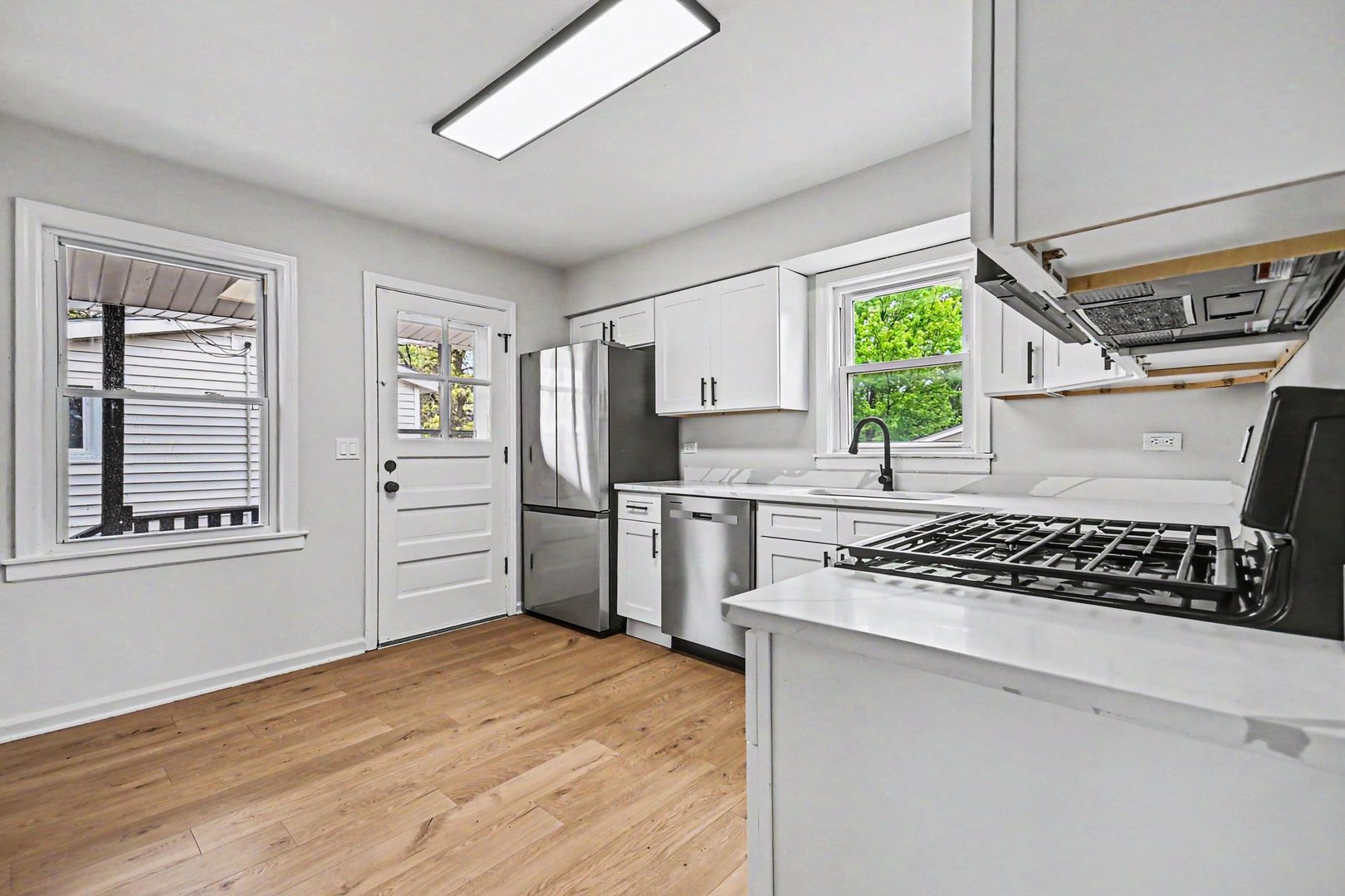 835 S Addison Avenue, Villa Park, IL 60181