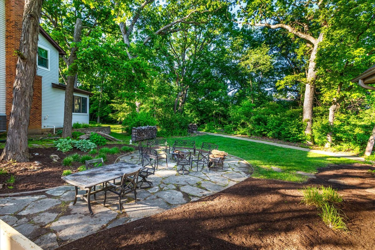 6191 Shorewood Court, Lisle, IL 60532