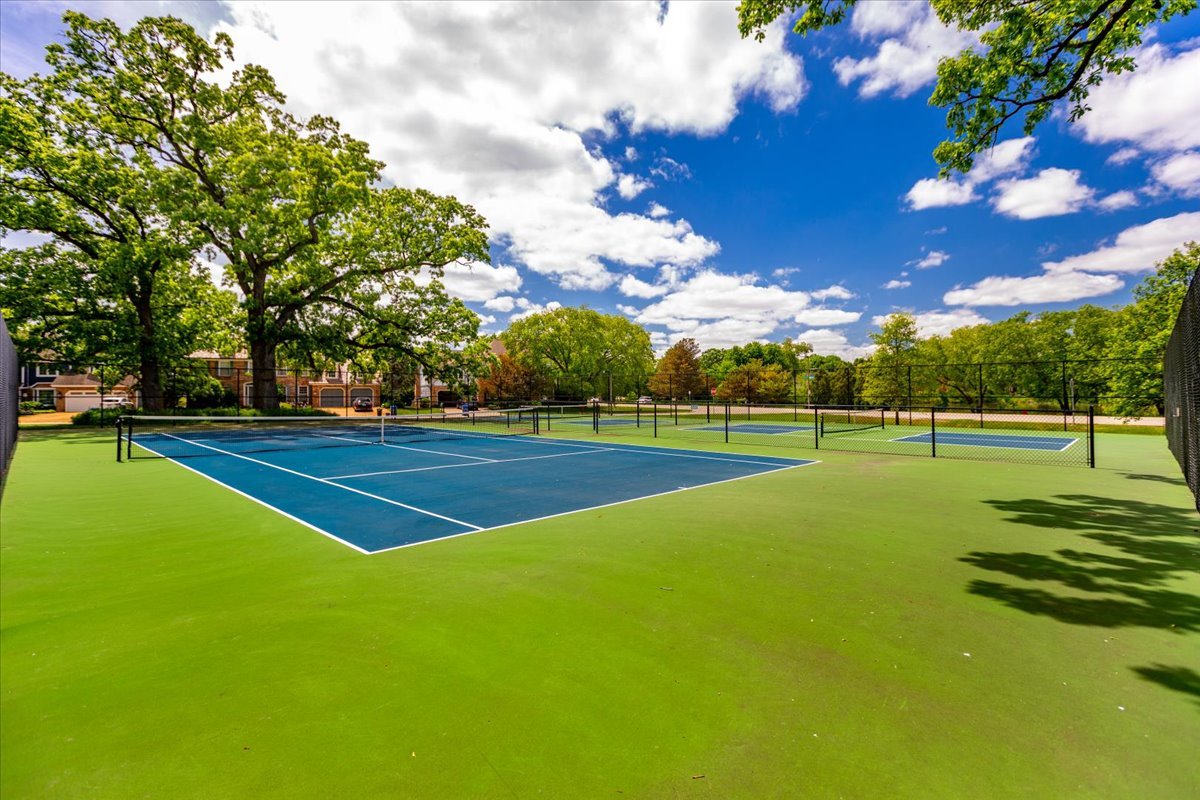6191 Shorewood Court, Lisle, IL 60532