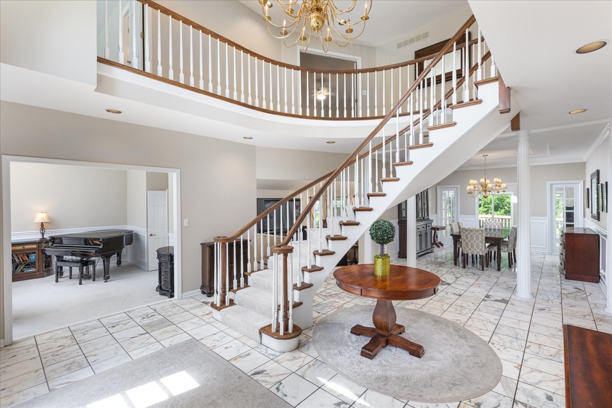 6191 Shorewood Court, Lisle, IL 60532