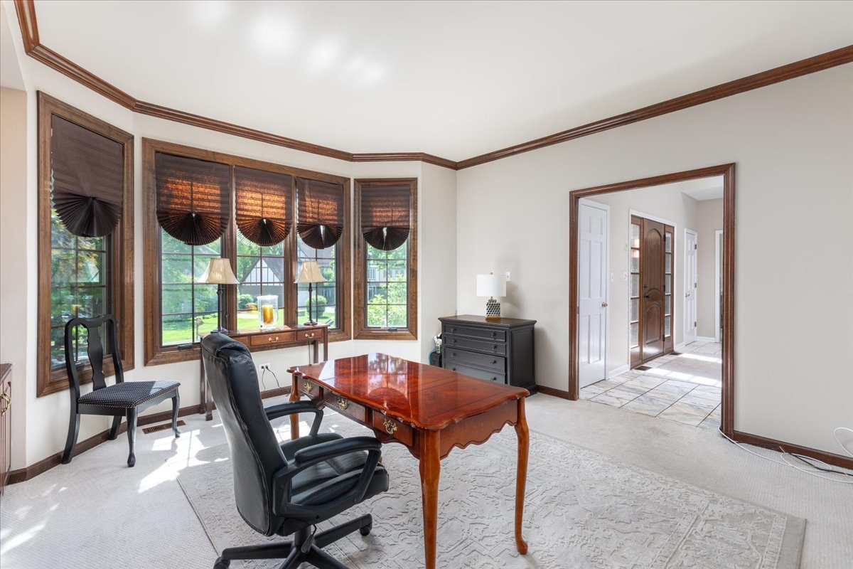 6191 Shorewood Court, Lisle, IL 60532