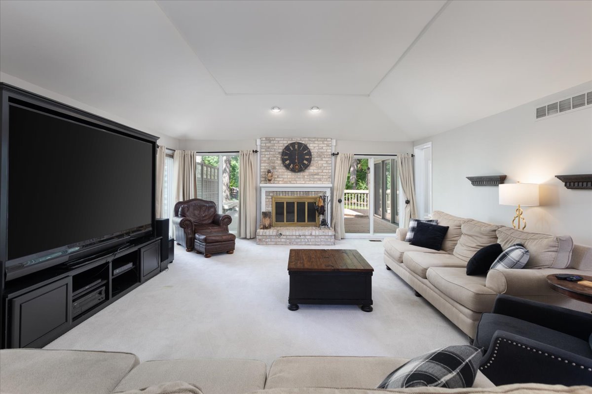 6191 Shorewood Court, Lisle, IL 60532