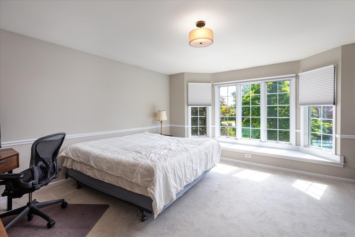 6191 Shorewood Court, Lisle, IL 60532