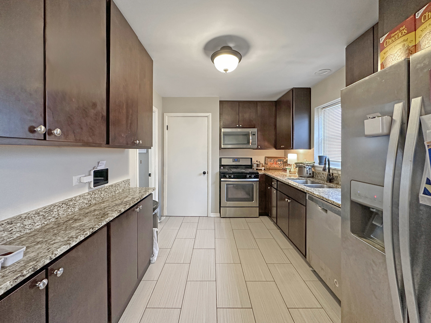 14522 S Marquette Avenue, Burnham, IL 60633