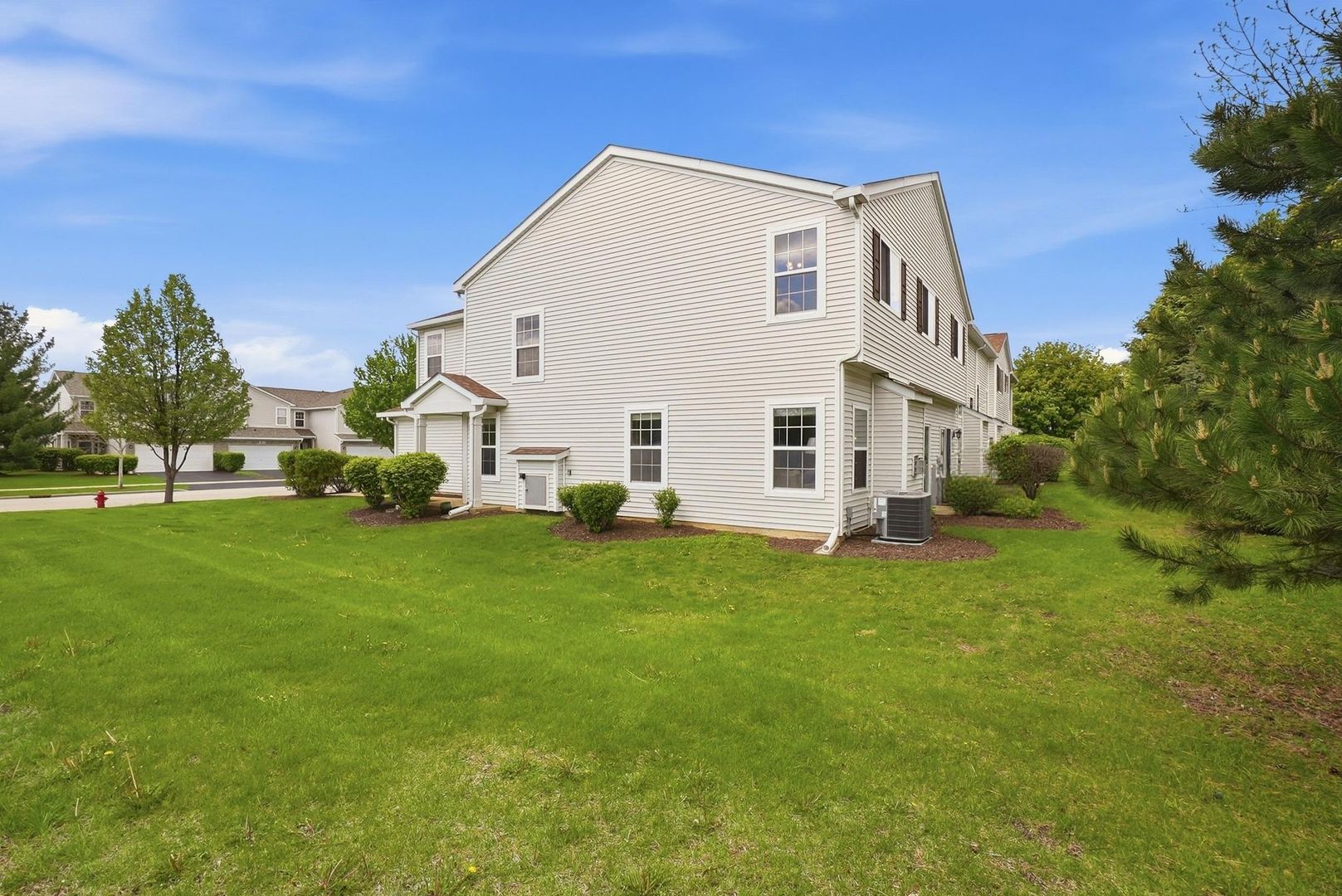 1814 Candlelight Circle, Montgomery, IL 60538