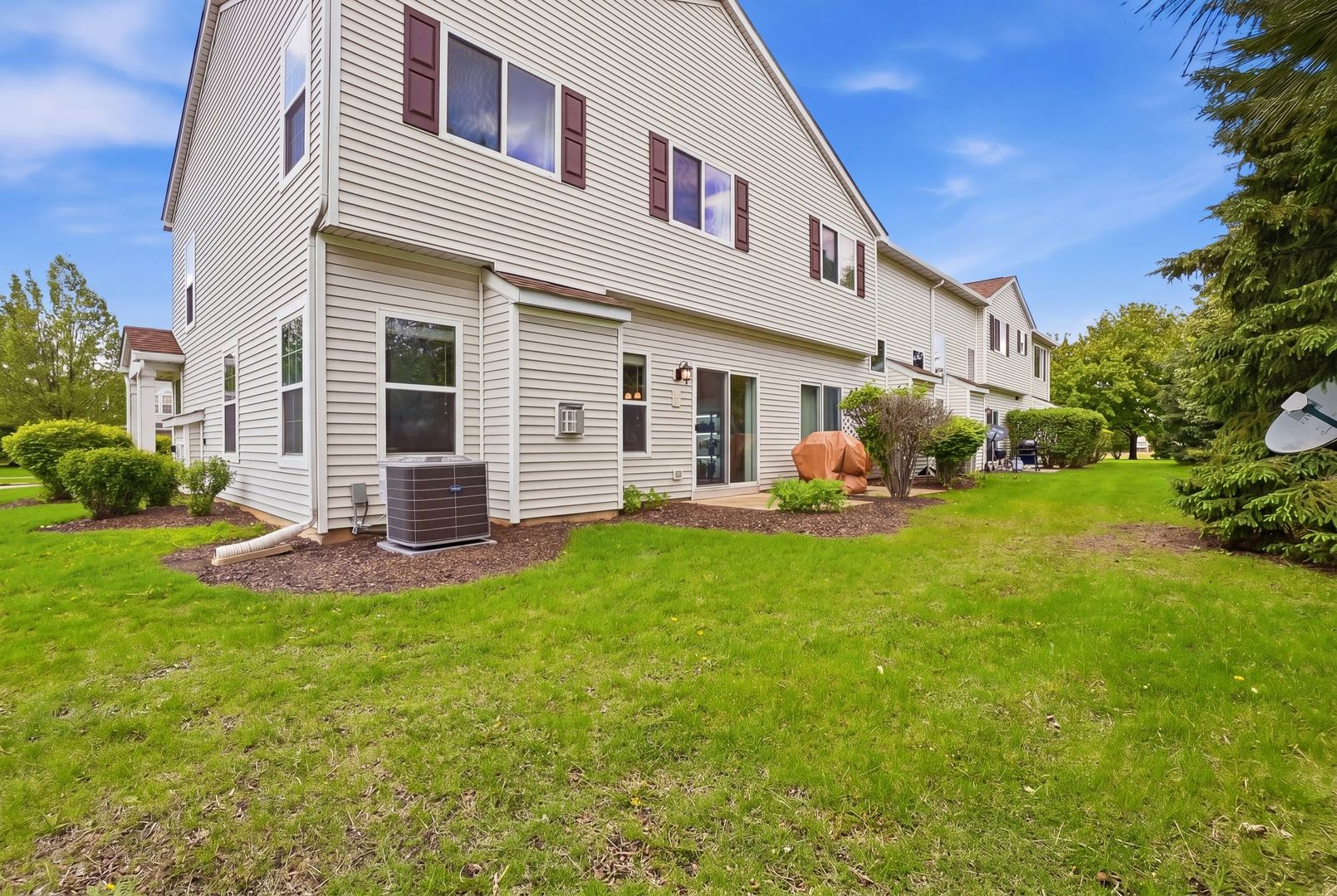 1814 Candlelight Circle, Montgomery, IL 60538