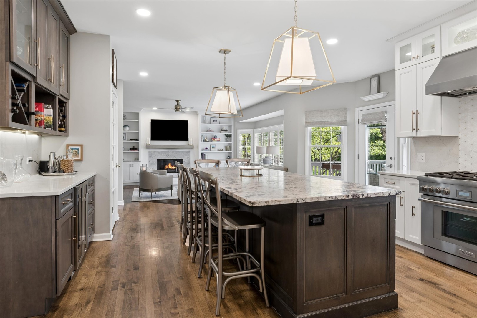 2523 Skylane Drive, Naperville, IL 60564