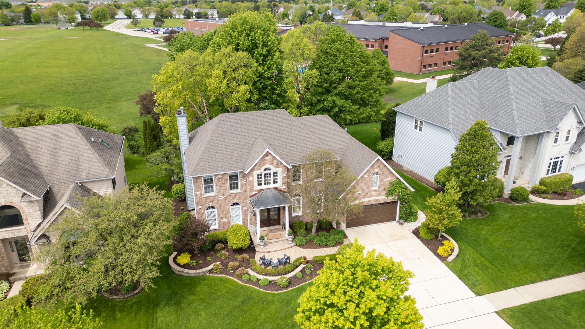 2523 Skylane Drive, Naperville, IL 60564