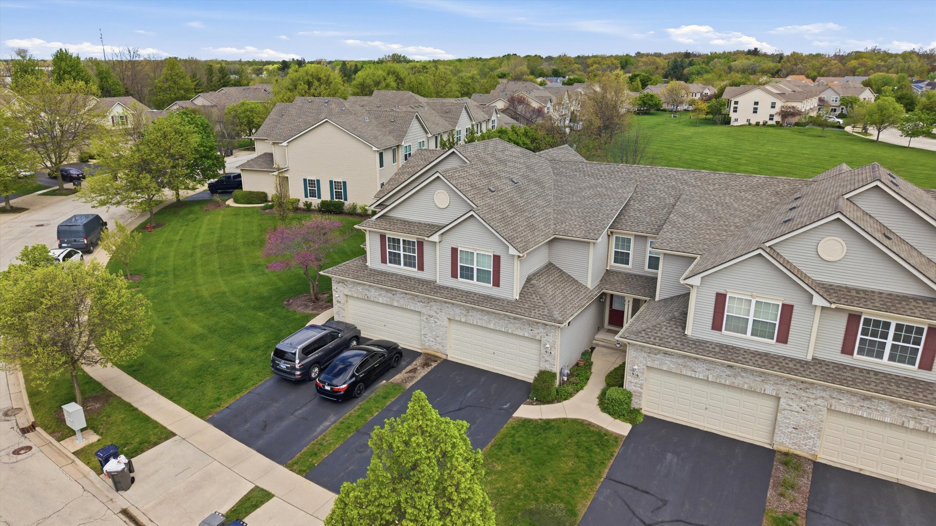 918 Oak Ridge Boulevard, Elgin, IL 60120