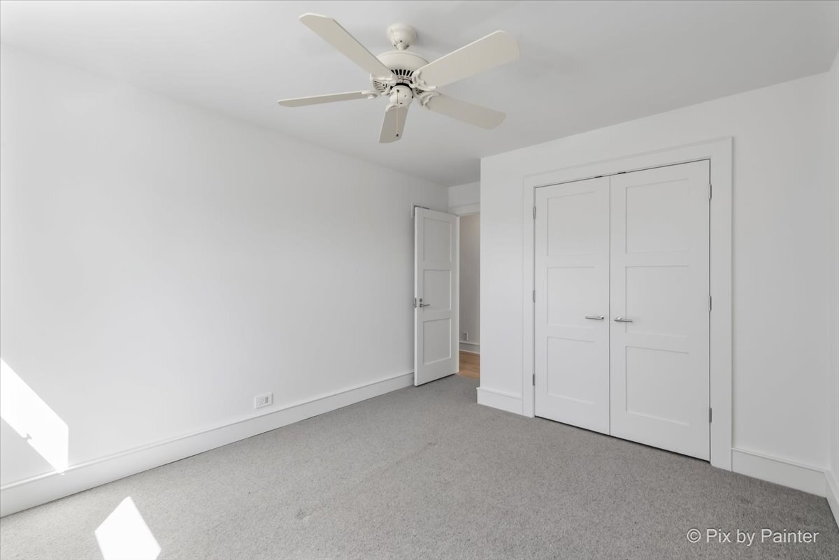 28W300 Flanders Lane, Winfield, IL 60190