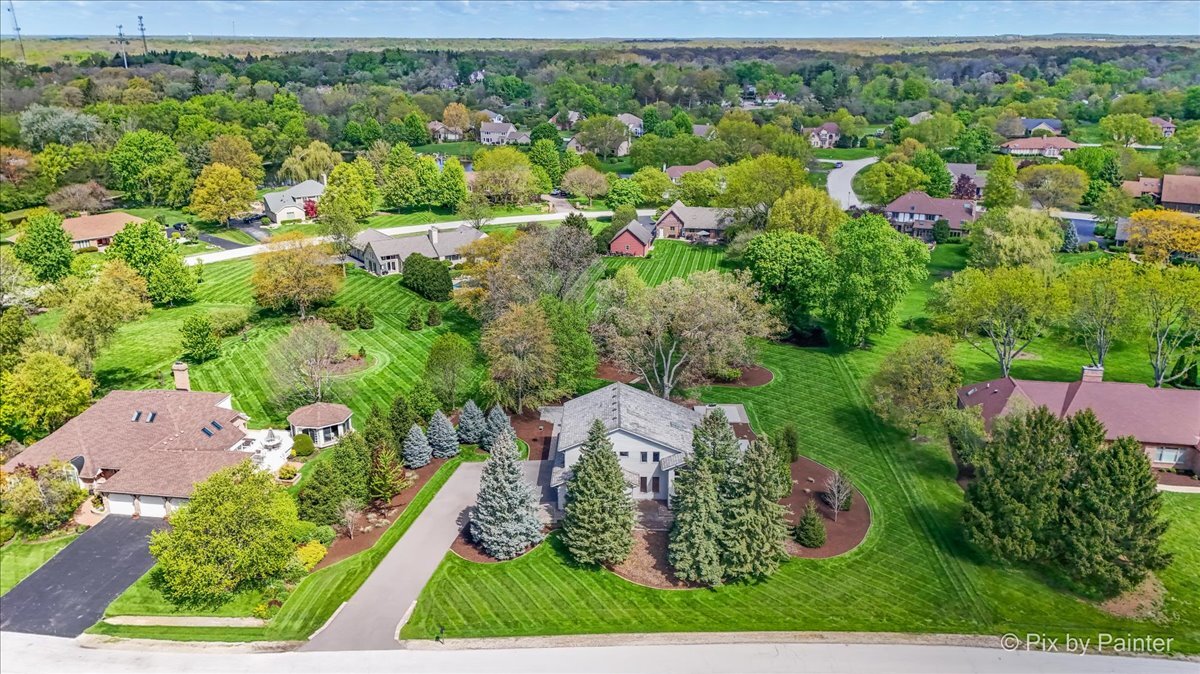 28W300 Flanders Lane, Winfield, IL 60190