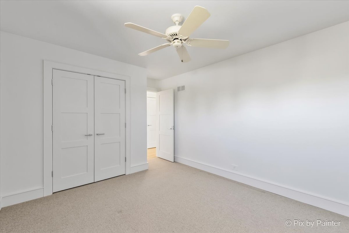 28W300 Flanders Lane, Winfield, IL 60190