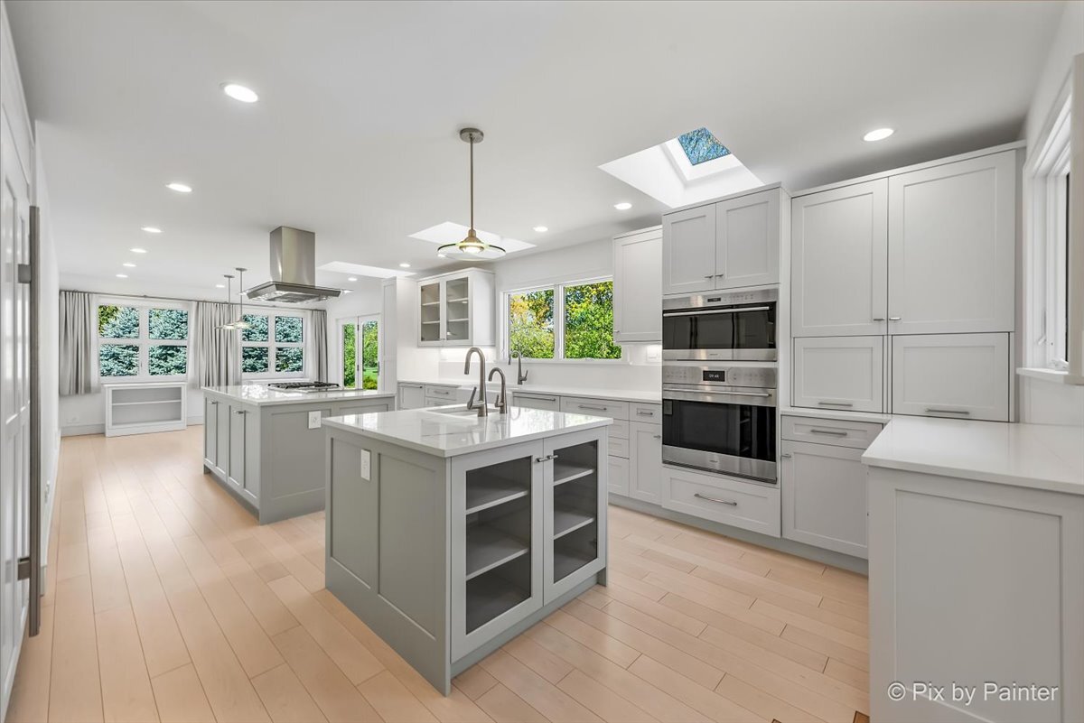 28W300 Flanders Lane, Winfield, IL 60190