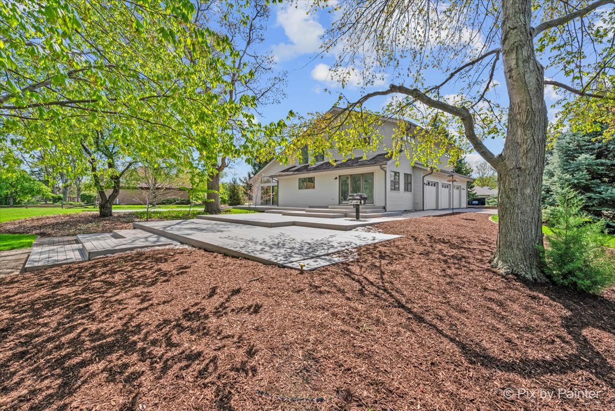 28W300 Flanders Lane, Winfield, IL 60190