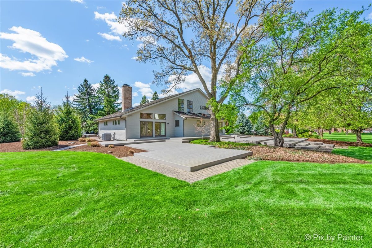 28W300 Flanders Lane, Winfield, IL 60190